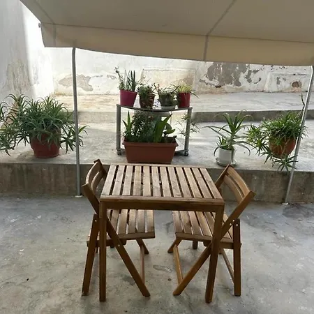 Kazi 6 Apartment *
